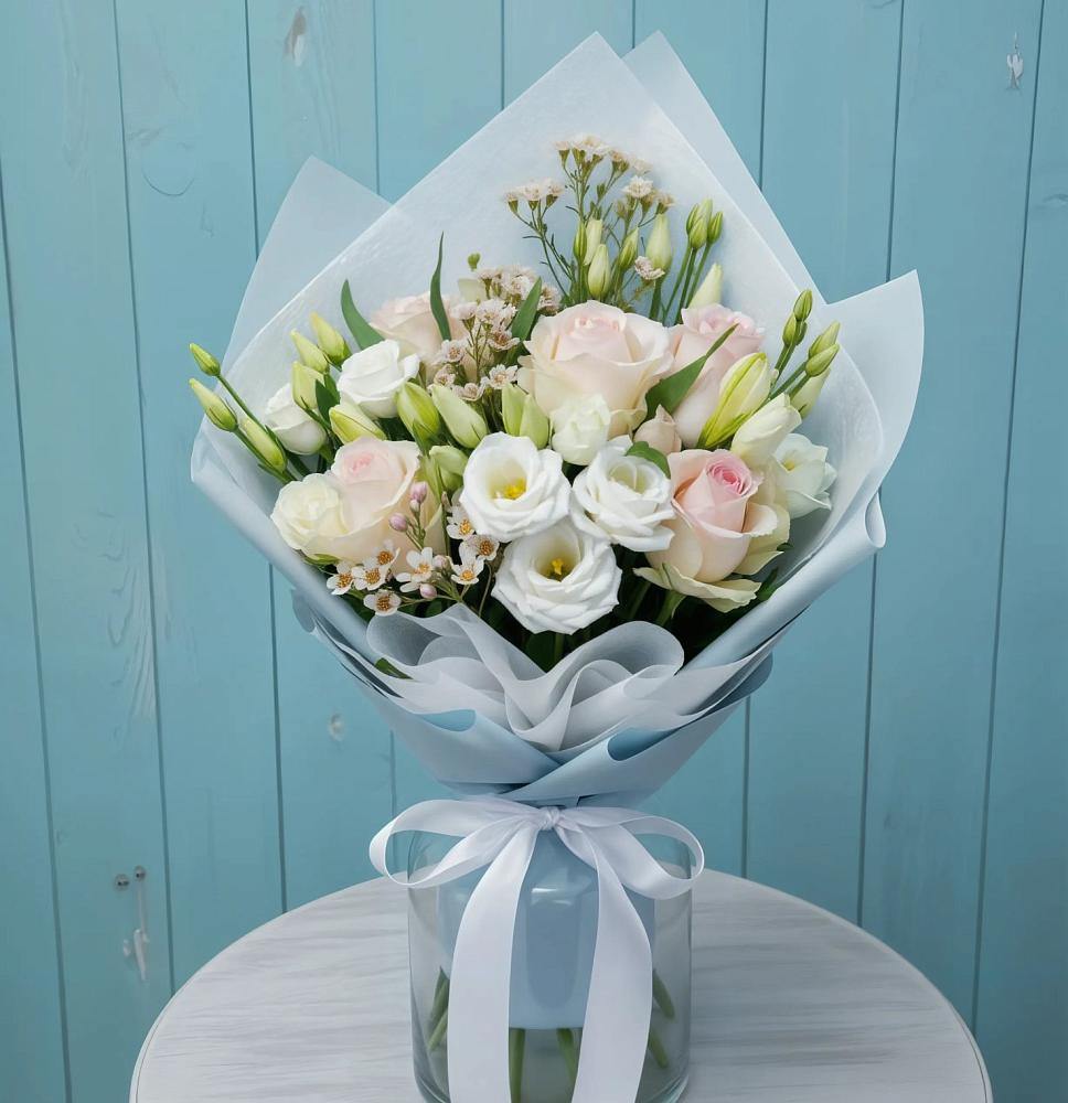 Букет цветов из: Розы и Лизиантусы в Тимшино