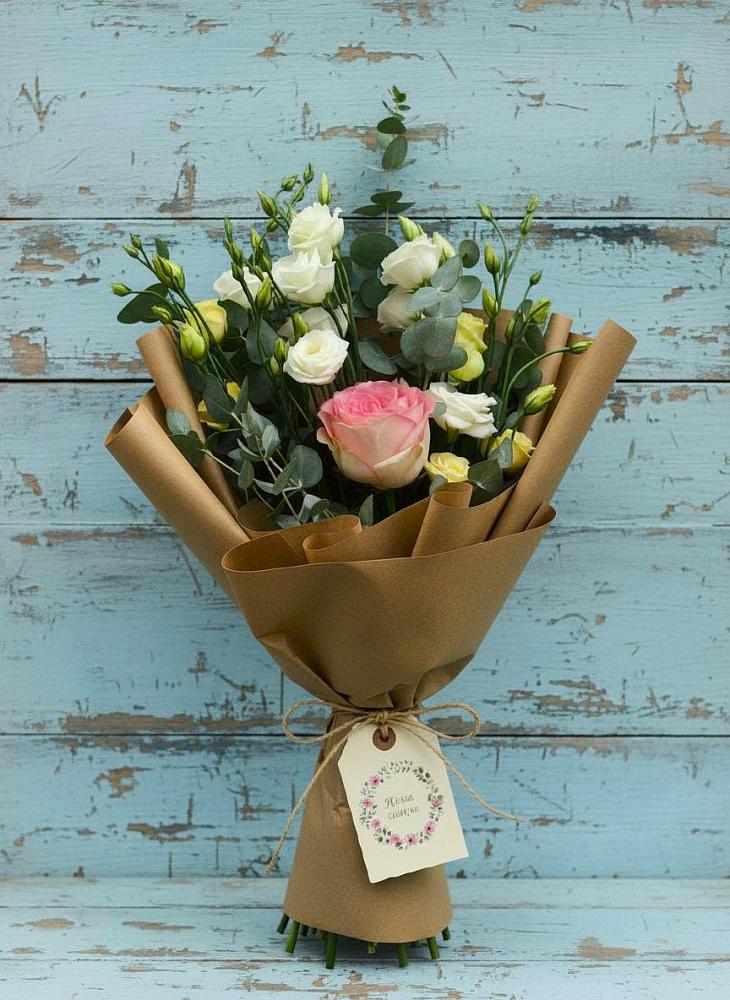 Букет цветов из: Розы и Лизиантусы в Тимшино