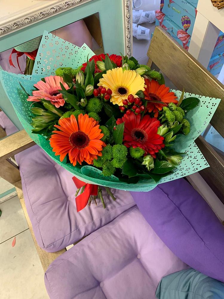 Букет цветов из: Герберы, Хризантемы и Альстромерии в Тимшино