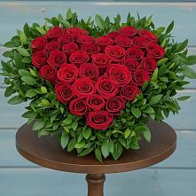 Цветочная композиция из Розы в виде сердца в Тимшино