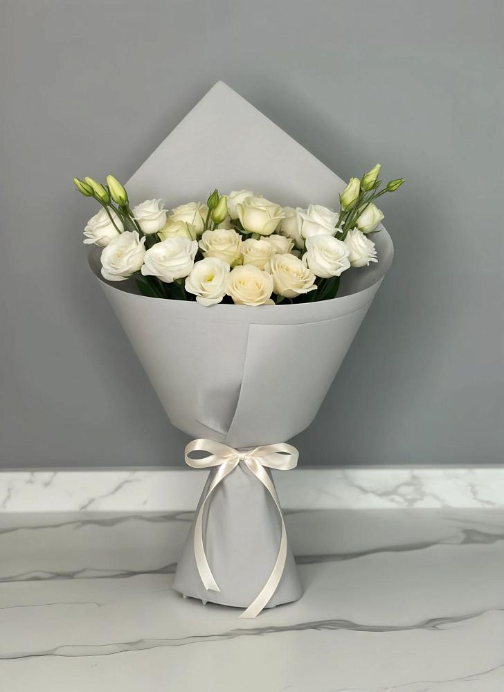 Букет цветов из: Розы и Лизиантусы в Тимшино