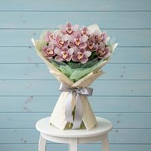 Букет цветов из:  Орхидеи и Розы в Тимшино