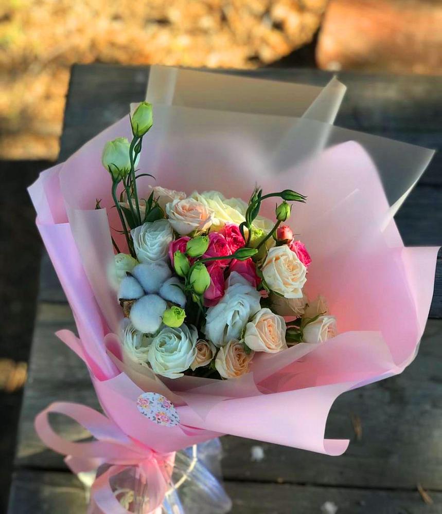 Букет цветов из: Розы и Лизиантусы в Тимшино