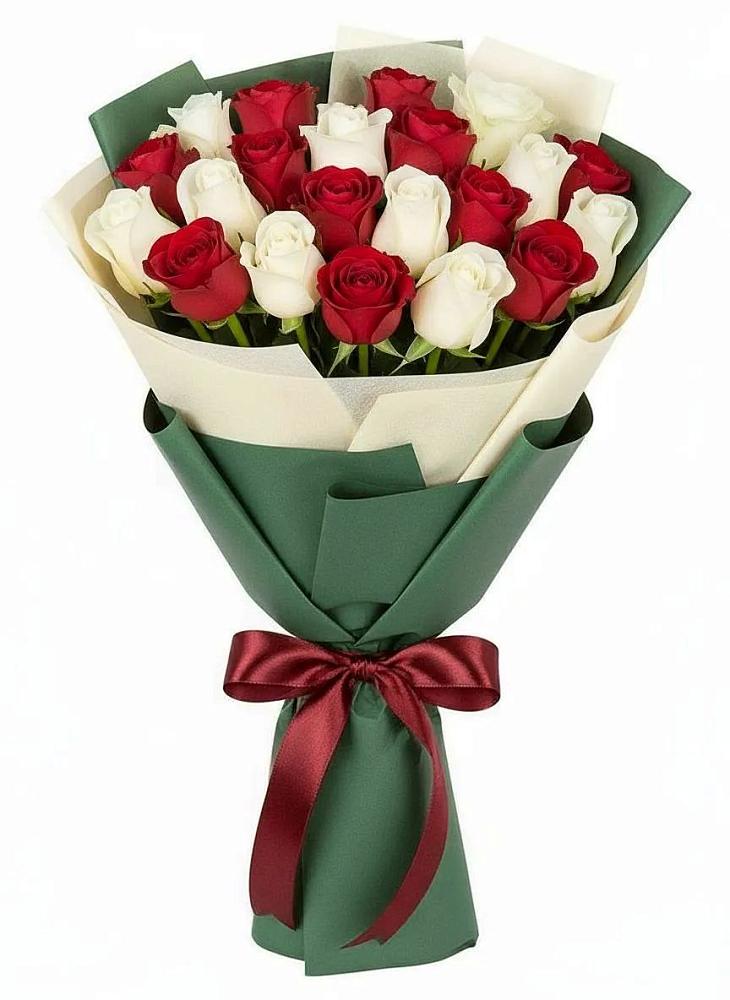 Букет Микс из красных и белых роз в Тимшино