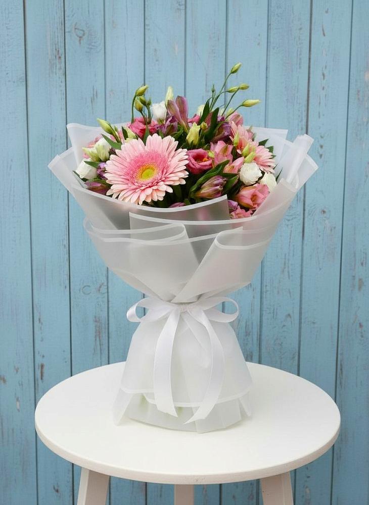 Букет цветов из: Герберы, Альстромерии и Лизиантусы в Тимшино