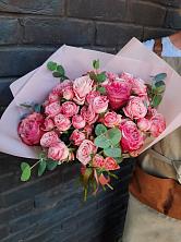 Букет розы в пальмах в Тимшино Букет цветов из: Розы в Тимшино