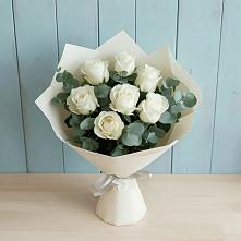 Букет Белые розы в Эвкалипте в Тимшино