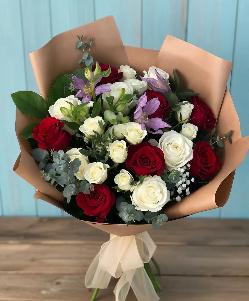 Букет цветов из: Розы и Альстромерии в Тимшино